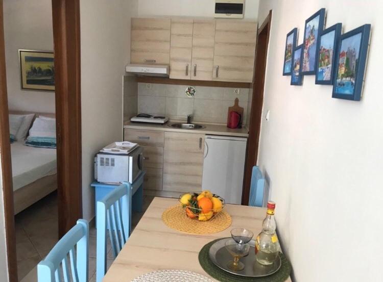 Apartments Milicevic Херцег Нови Екстериор снимка