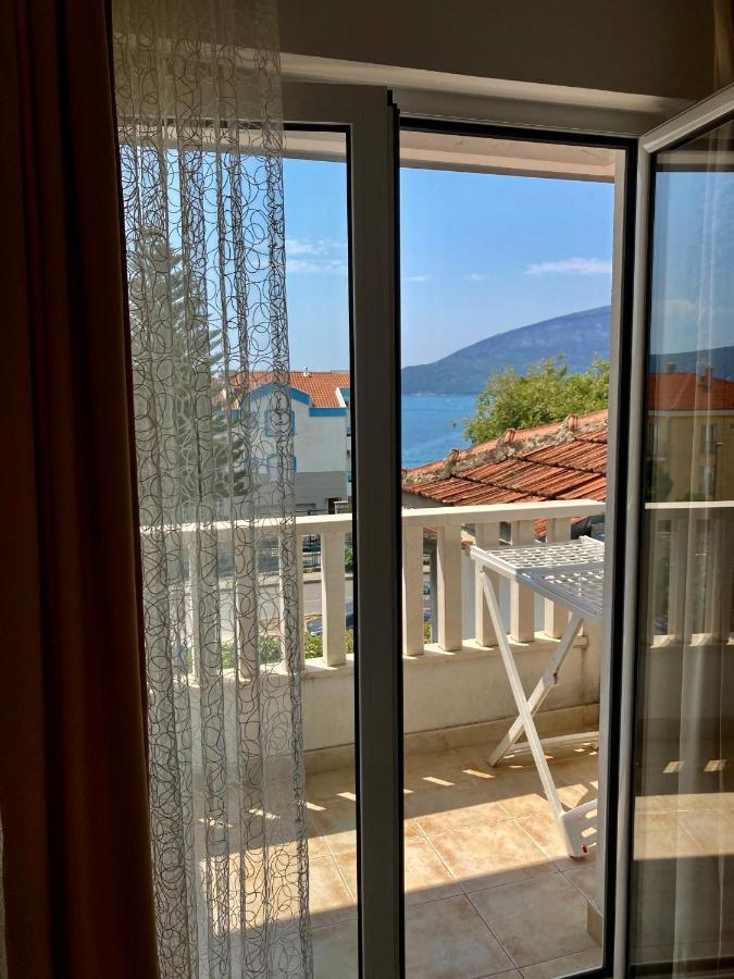 Apartments Milicevic Херцег Нови Екстериор снимка