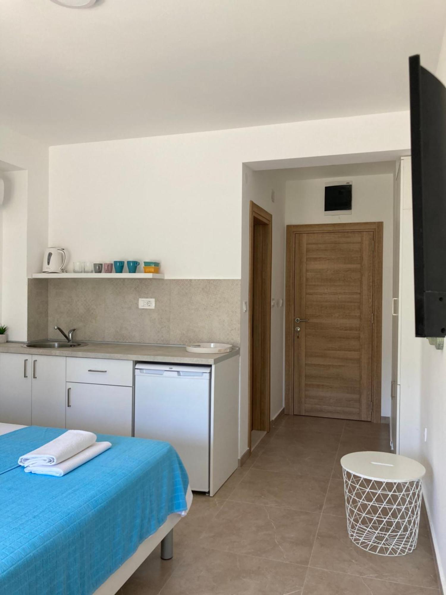 Apartments Milicevic Херцег Нови Екстериор снимка